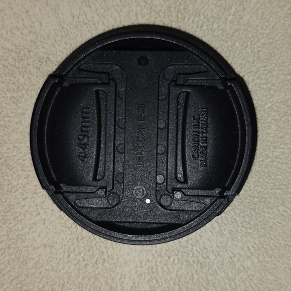EUC Canon E49 lens cap - Picture 4 of 4
